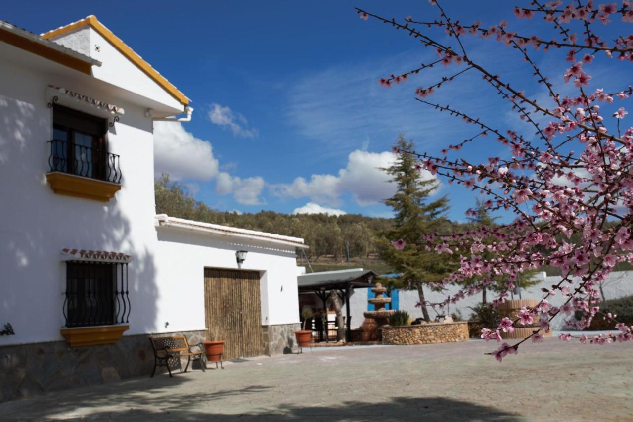 Casa De Las Montanas ビジャヌエバ・デル・トラブコ エクステリア 写真